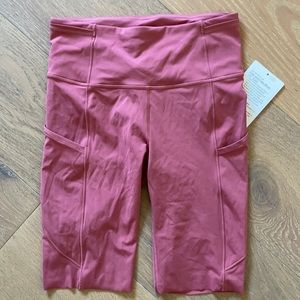 NWT Lululemon Fast and Free 10” Shorts Size 6